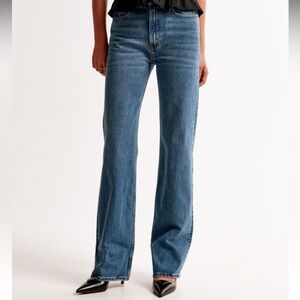 Abercrombie The 90s Relaxed High Rise Jean
